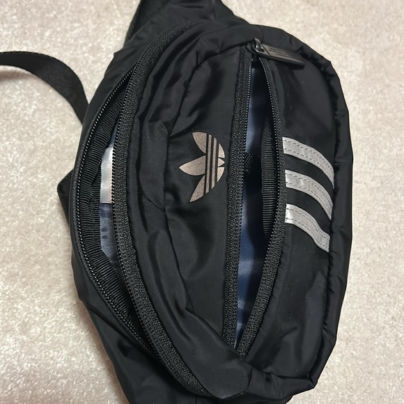 Adidas belt bag. - Picture 7 of 10
